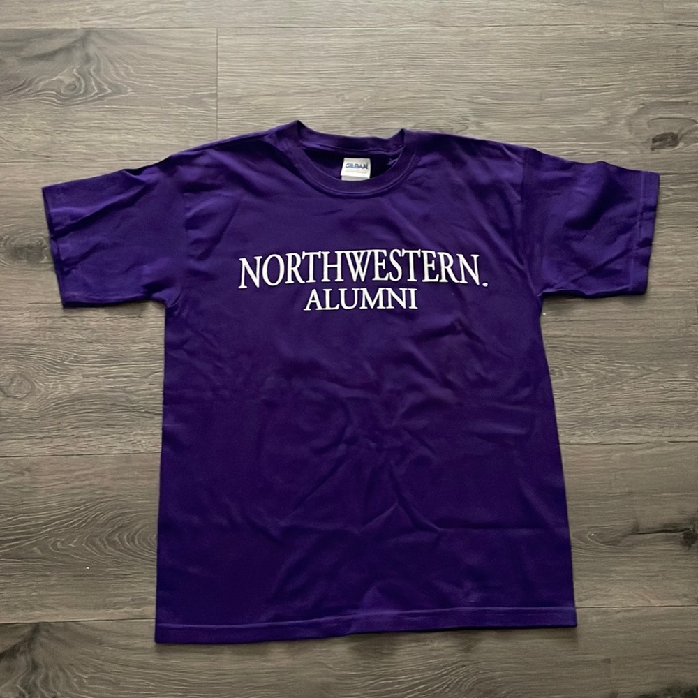 Northwestern university alumni t-shirt, size youth large